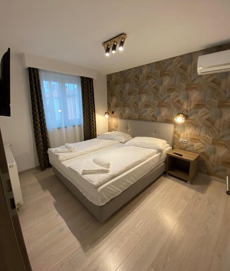 Adi&Nicol Hotel Sibiu Exterior photo